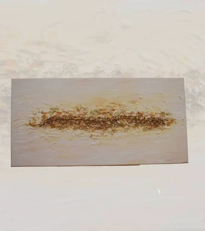 Miniature de la peinture la Mielée qui, représente les alvéoles d'une ruche symbole de la beauté que nous offrent la nature et les abeilles.